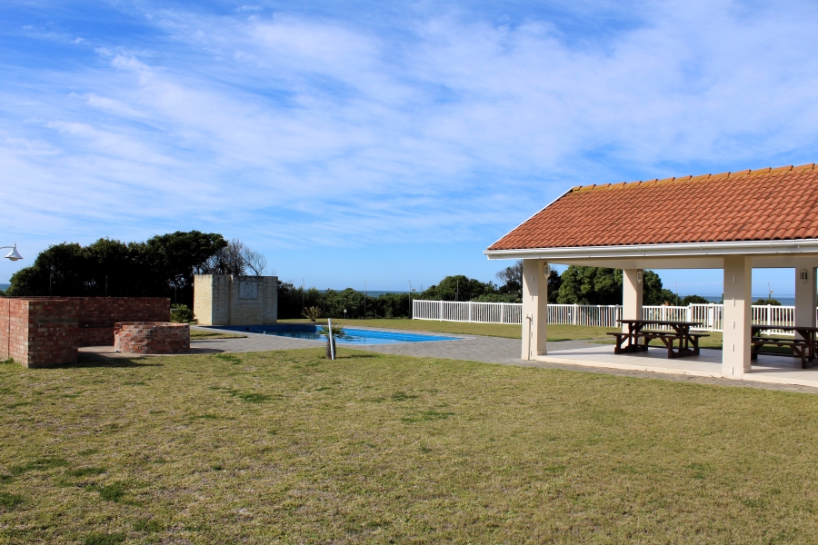 2 Bedroom Property for Sale in West Beach Eastern Cape